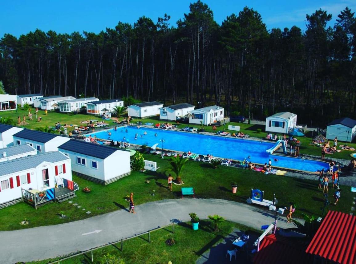 Aquahause Hotel Pataias Buitenkant foto