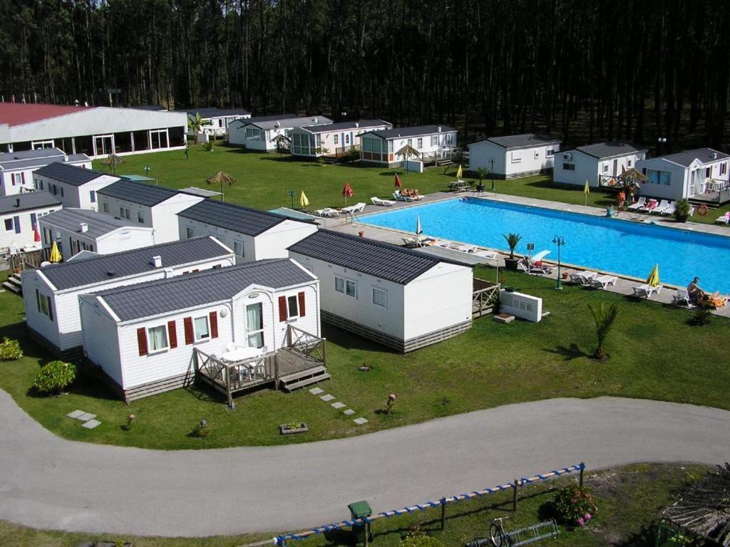 Aquahause Hotel Pataias Buitenkant foto